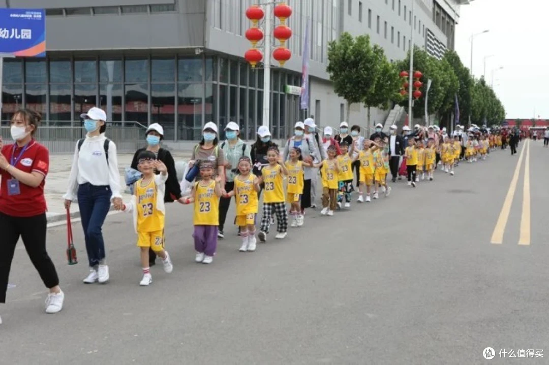 控卫如何通过视频学习提高技术水平_0